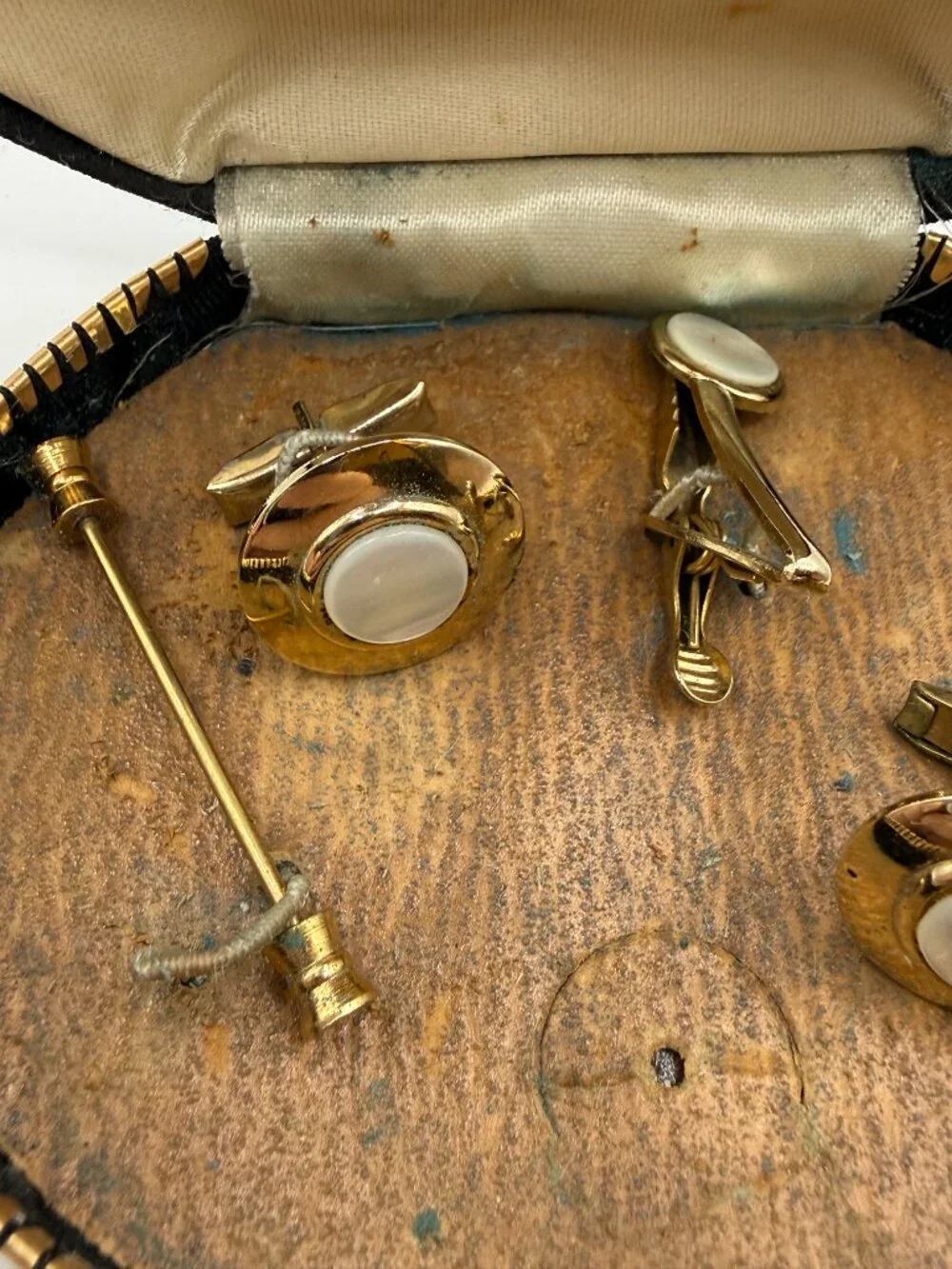 NIB Vintage Genuine Mother of Pearl by Stacy Cuff Link + Clips Set
